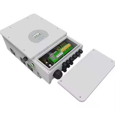 Germania Stock Deye 10kw Trifase SUN-10K -SG04LP3-EU Invertitore ibrido con batteria Deye 10kw coppia CA per il retrofit del sistema solare esistente
